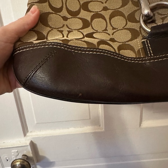 Coach Brown Signature Shoulder Bag - Picture 4 of 6